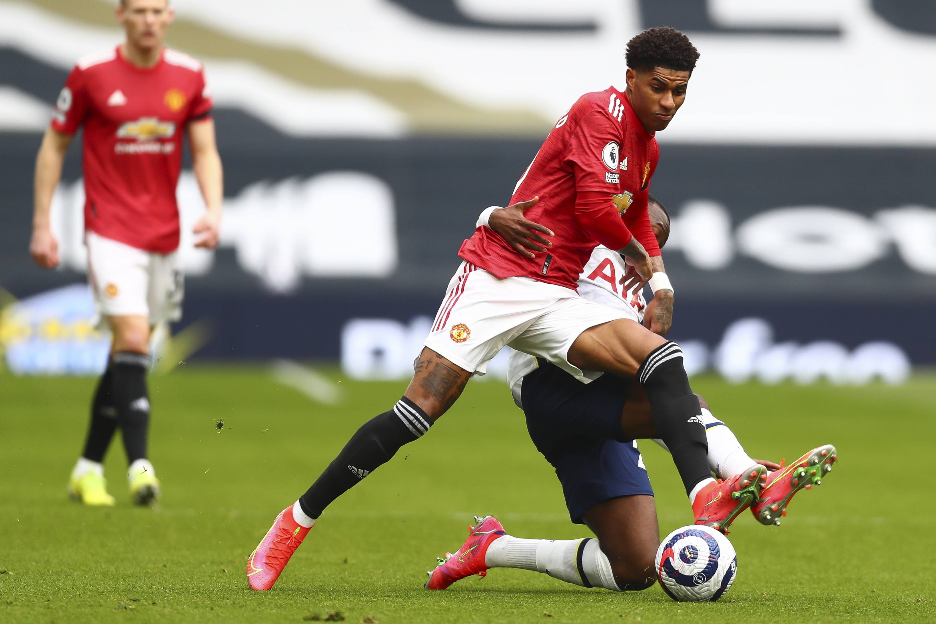 完成一脚精 完成一脚精