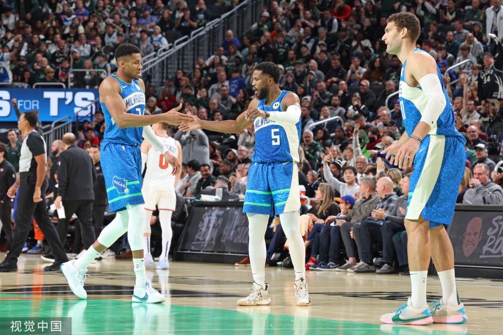 他是一位在 他是一位在