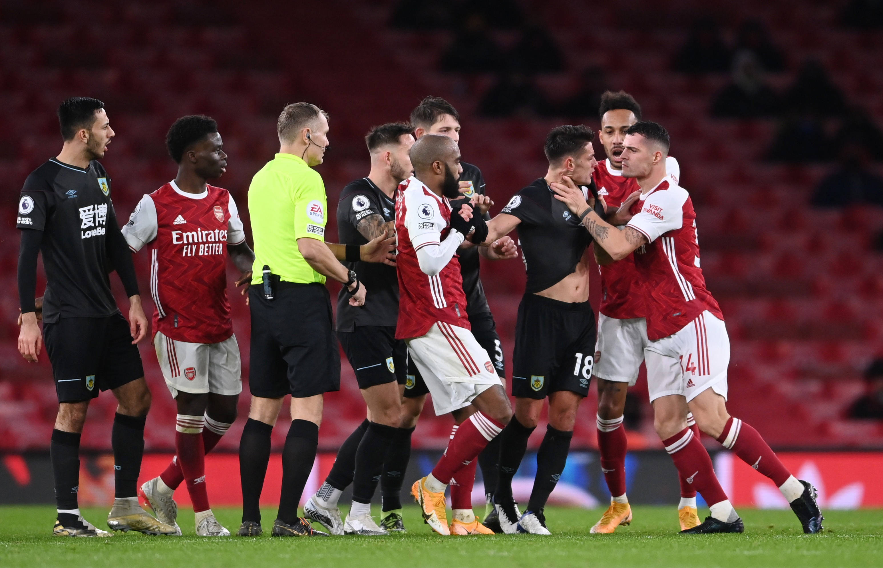 皇馬高層不 皇馬高層不